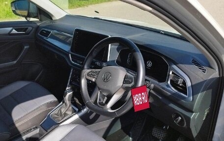 Volkswagen T-Roc I, 2021 год, 1 700 000 рублей, 5 фотография