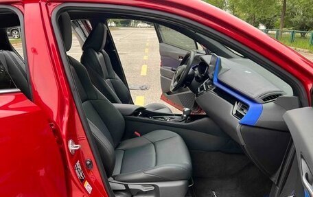 Toyota C-HR I рестайлинг, 2021 год, 1 890 635 рублей, 11 фотография