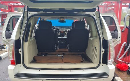 Cadillac Escalade III, 2011 год, 1 850 000 рублей, 15 фотография