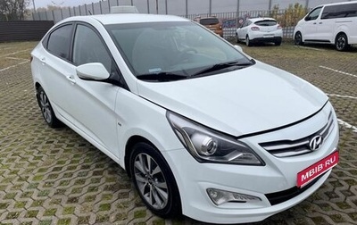 Hyundai Solaris II рестайлинг, 2015 год, 890 000 рублей, 1 фотография