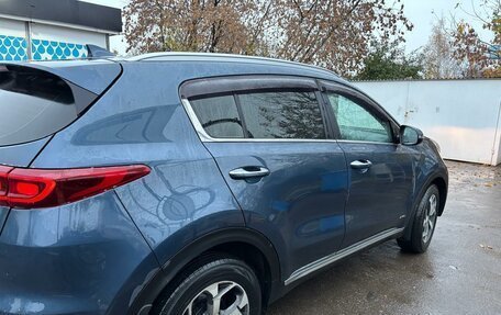 KIA Sportage IV рестайлинг, 2018 год, 1 870 000 рублей, 4 фотография