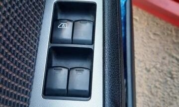 Nissan Tiida, 2012 год, 980 000 рублей, 9 фотография