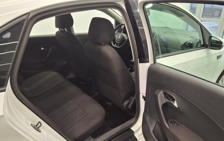 Volkswagen Polo VI (EU Market), 2018 год, 999 000 рублей, 18 фотография