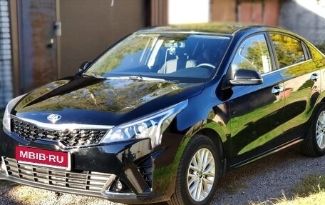 KIA Rio IV, 2020 год, 1 590 000 рублей, 1 фотография