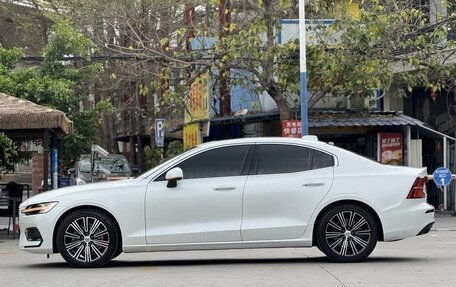 Volvo S60 III, 2022 год, 2 490 040 рублей, 4 фотография