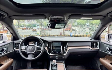 Volvo S60 III, 2022 год, 2 490 040 рублей, 10 фотография