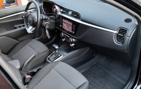 KIA Rio IV, 2020 год, 1 590 000 рублей, 12 фотография