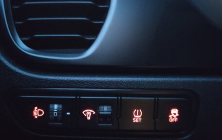 KIA Rio IV, 2020 год, 1 590 000 рублей, 20 фотография