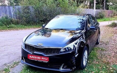 KIA Rio IV, 2020 год, 1 590 000 рублей, 40 фотография