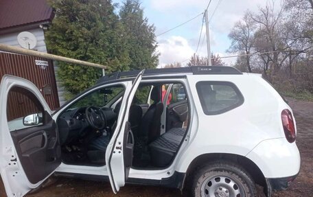 Renault Duster I рестайлинг, 2017 год, 1 300 000 рублей, 4 фотография