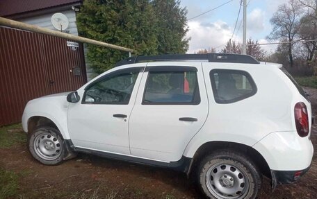 Renault Duster I рестайлинг, 2017 год, 1 300 000 рублей, 3 фотография