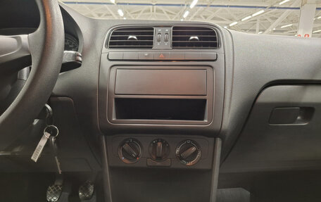 Volkswagen Polo VI (EU Market), 2017 год, 1 130 000 рублей, 18 фотография