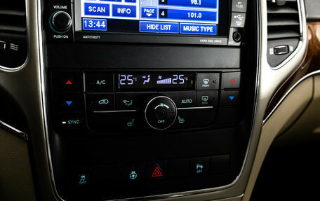 Jeep Grand Cherokee, 2011 год, 1 450 000 рублей, 25 фотография