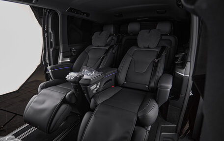 Mercedes-Benz V-Класс, 2025 год, 16 500 000 рублей, 28 фотография