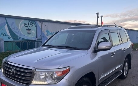 Toyota Land Cruiser 200, 2013 год, 3 900 000 рублей, 1 фотография