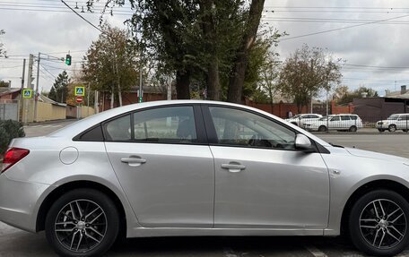 Chevrolet Cruze II, 2009 год, 530 000 рублей, 6 фотография