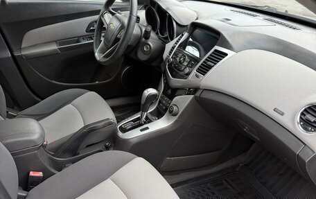 Chevrolet Cruze II, 2009 год, 530 000 рублей, 8 фотография