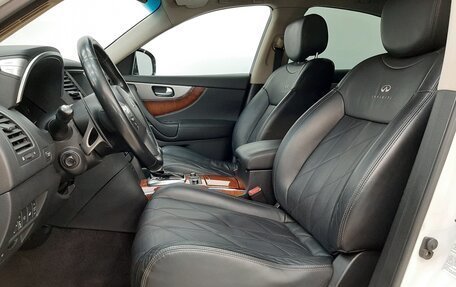 Infiniti QX70, 2013 год, 1 740 000 рублей, 10 фотография