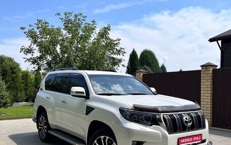Toyota Land Cruiser Prado 150 рестайлинг 2, 2019 год, 5 500 000 рублей, 1 фотография