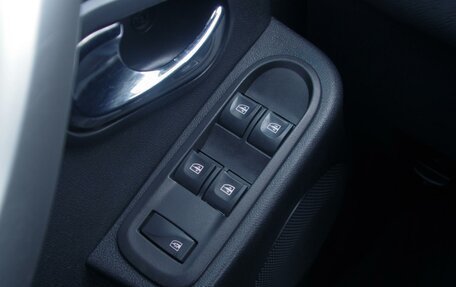 Nissan Terrano III, 2016 год, 1 299 000 рублей, 19 фотография