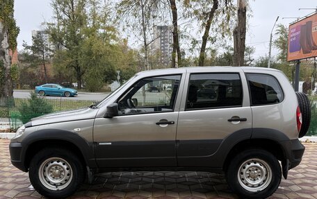 Chevrolet Niva I рестайлинг, 2011 год, 475 000 рублей, 6 фотография
