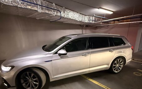 Volkswagen Passat B8 рестайлинг, 2020 год, 2 950 000 рублей, 20 фотография