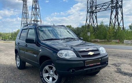 Chevrolet Niva I рестайлинг, 2020 год, 860 000 рублей, 2 фотография