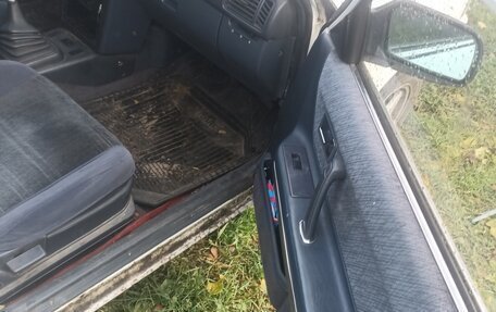 Mazda 626, 1990 год, 120 000 рублей, 4 фотография