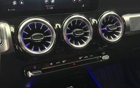 Mercedes-Benz GLB AMG, 2022 год, 3 490 040 рублей, 11 фотография