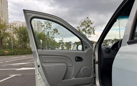 Renault Logan I, 2007 год, 370 000 рублей, 15 фотография