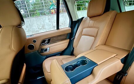 Land Rover Range Rover IV рестайлинг, 2018 год, 9 450 000 рублей, 13 фотография