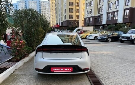 Toyota Prius IV XW50, 2023 год, 3 850 000 рублей, 9 фотография