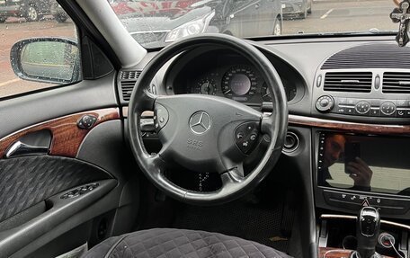 Mercedes-Benz E-Класс, 2002 год, 799 000 рублей, 10 фотография