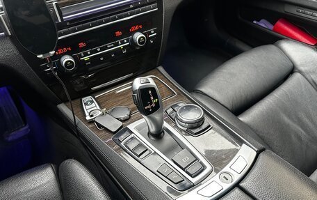 BMW 7 серия, 2014 год, 1 982 000 рублей, 19 фотография