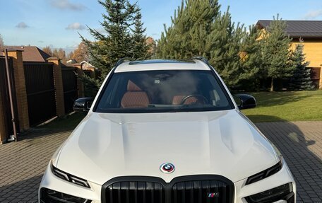 BMW X7, 2022 год, 18 000 000 рублей, 2 фотография