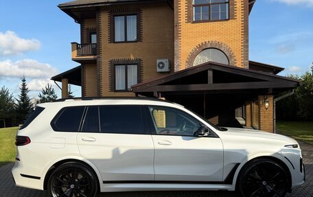 BMW X7, 2022 год, 18 000 000 рублей, 3 фотография