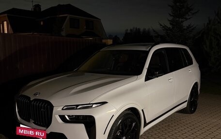 BMW X7, 2022 год, 18 000 000 рублей, 15 фотография