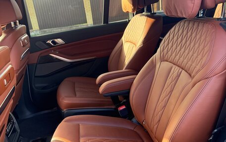 BMW X7, 2022 год, 18 000 000 рублей, 26 фотография