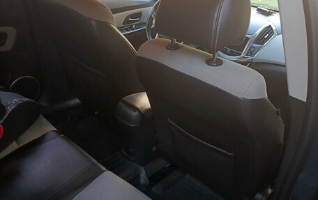 Chevrolet Cruze II, 2013 год, 900 000 рублей, 3 фотография