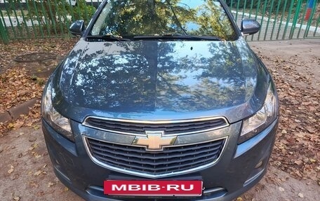 Chevrolet Cruze II, 2013 год, 900 000 рублей, 10 фотография