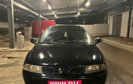 Mitsubishi Carisma I, 2000 год, 280 000 рублей, 2 фотография
