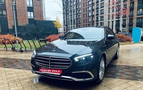 Mercedes-Benz E-Класс, 2021 год, 4 200 000 рублей, 2 фотография