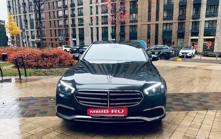 Mercedes-Benz E-Класс, 2021 год, 4 200 000 рублей, 3 фотография