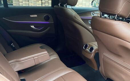 Mercedes-Benz E-Класс, 2021 год, 4 200 000 рублей, 16 фотография