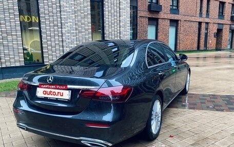 Mercedes-Benz E-Класс, 2021 год, 4 200 000 рублей, 7 фотография