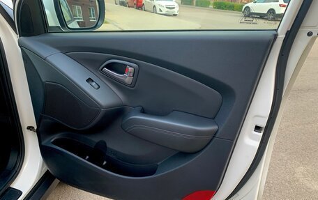 Hyundai ix35 I рестайлинг, 2013 год, 1 490 000 рублей, 34 фотография