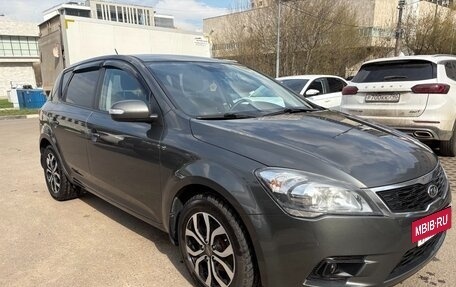 KIA cee'd I рестайлинг, 2010 год, 870 000 рублей, 2 фотография