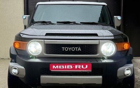 Toyota FJ Cruiser, 2008 год, 3 000 000 рублей, 4 фотография