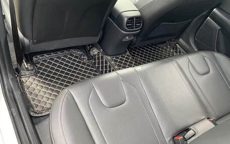 Hyundai Elantra, 2022 год, 1 330 000 рублей, 12 фотография