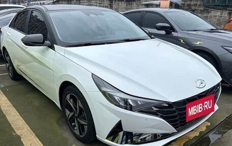 Hyundai Elantra, 2022 год, 1 330 000 рублей, 2 фотография